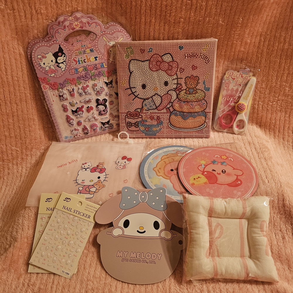 Sanrio Pink Slippers Plush Toys and Accessories Set Mystery Bundle Easter - Picture 3 of 5